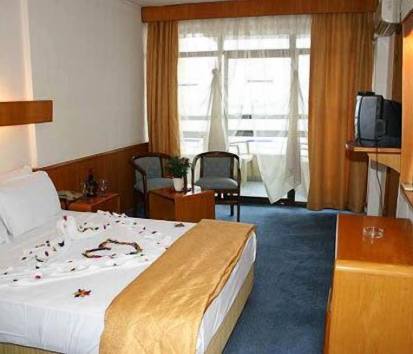 Sozer Hotel Kusadasi Exterior photo
