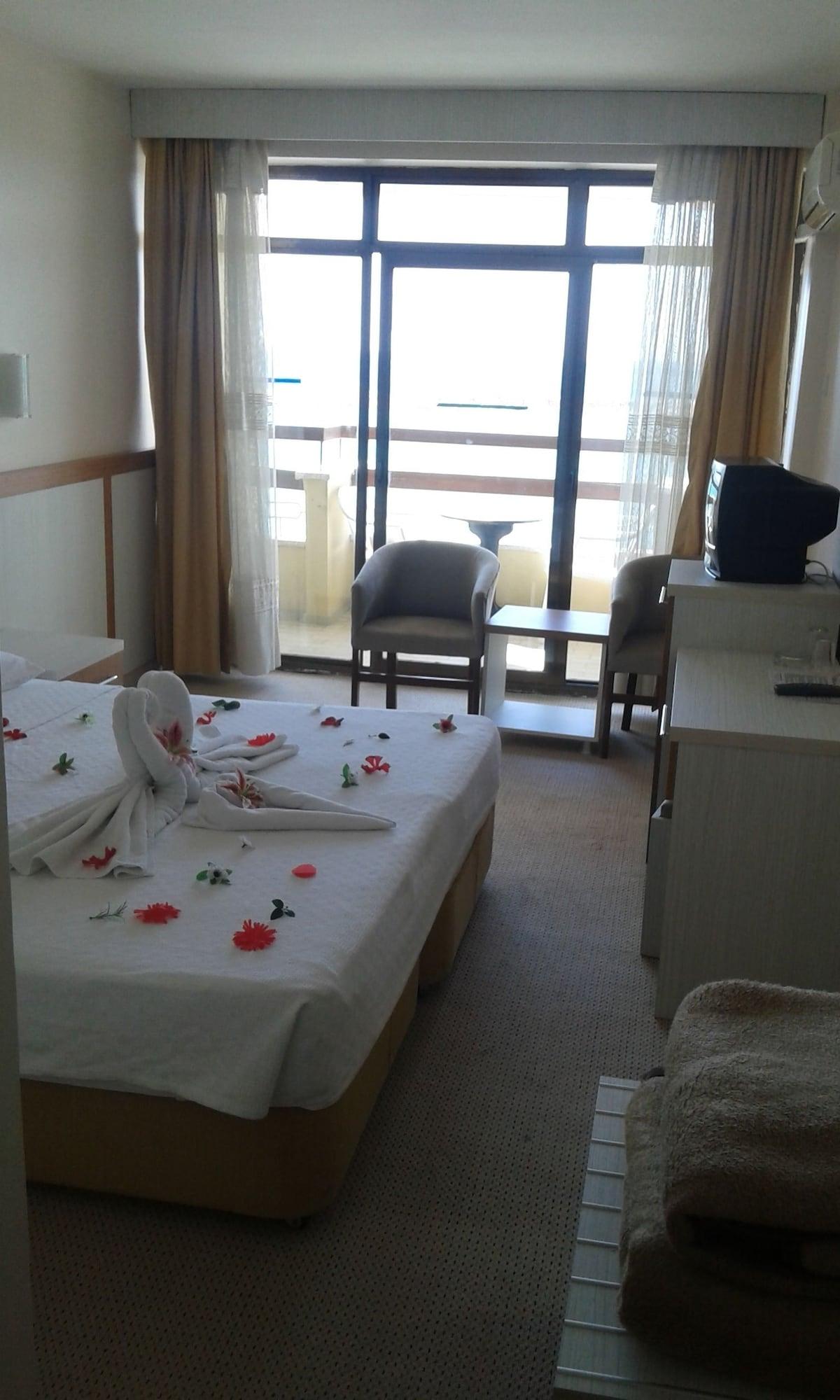 Sozer Hotel Kusadasi Exterior photo