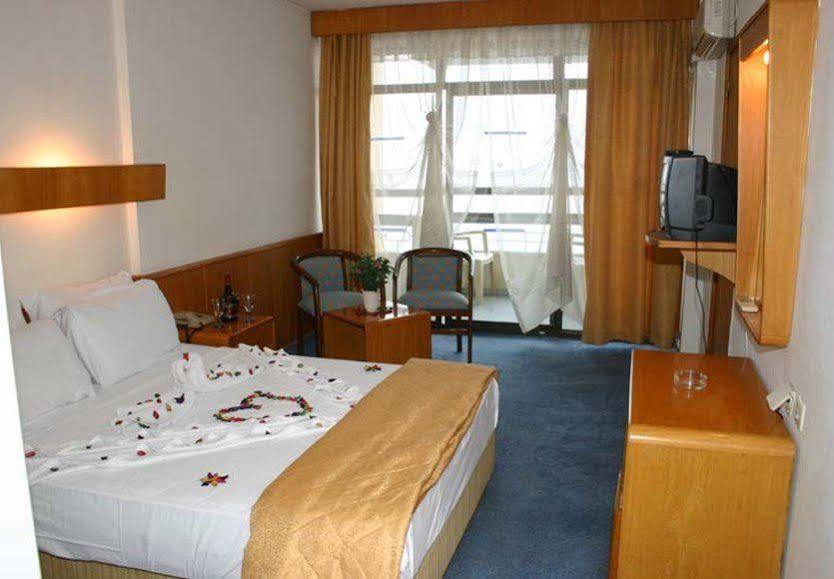 Sozer Hotel Kusadasi Exterior photo
